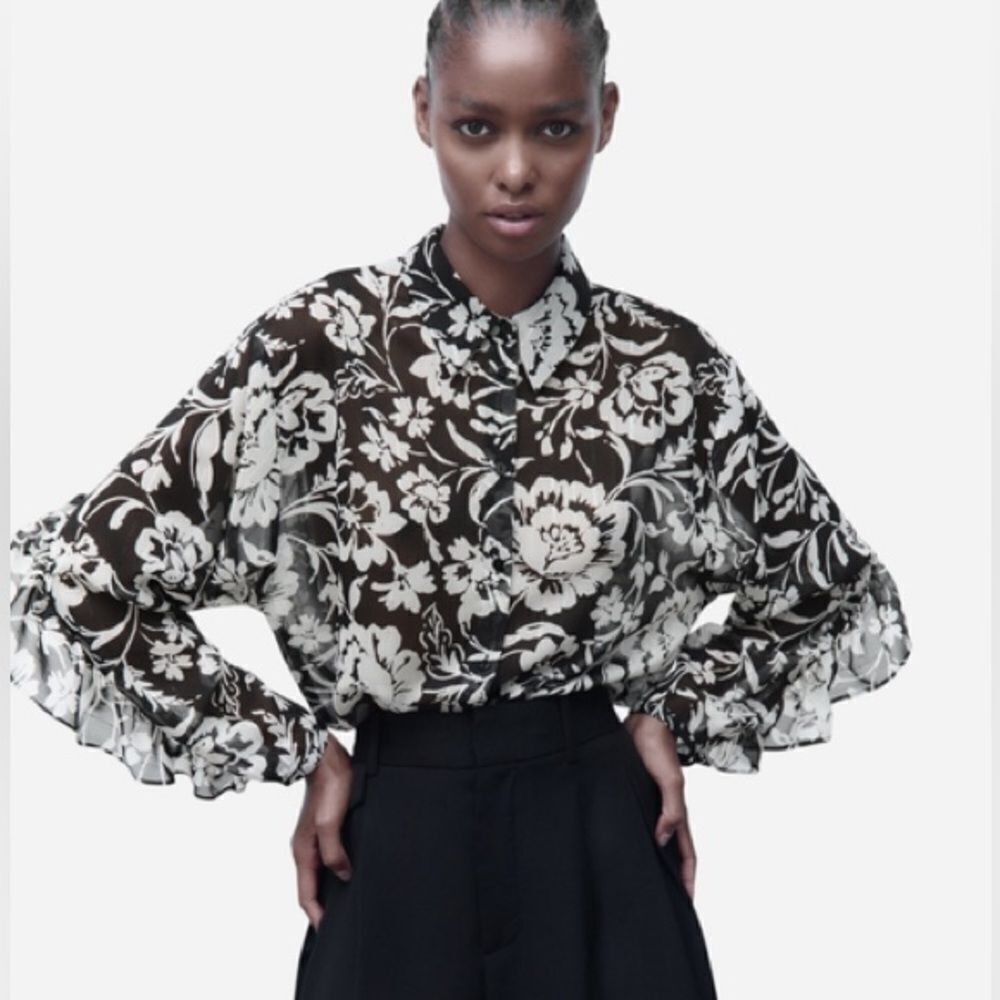 ZARA PRINTED TOP WITH RUFFLES